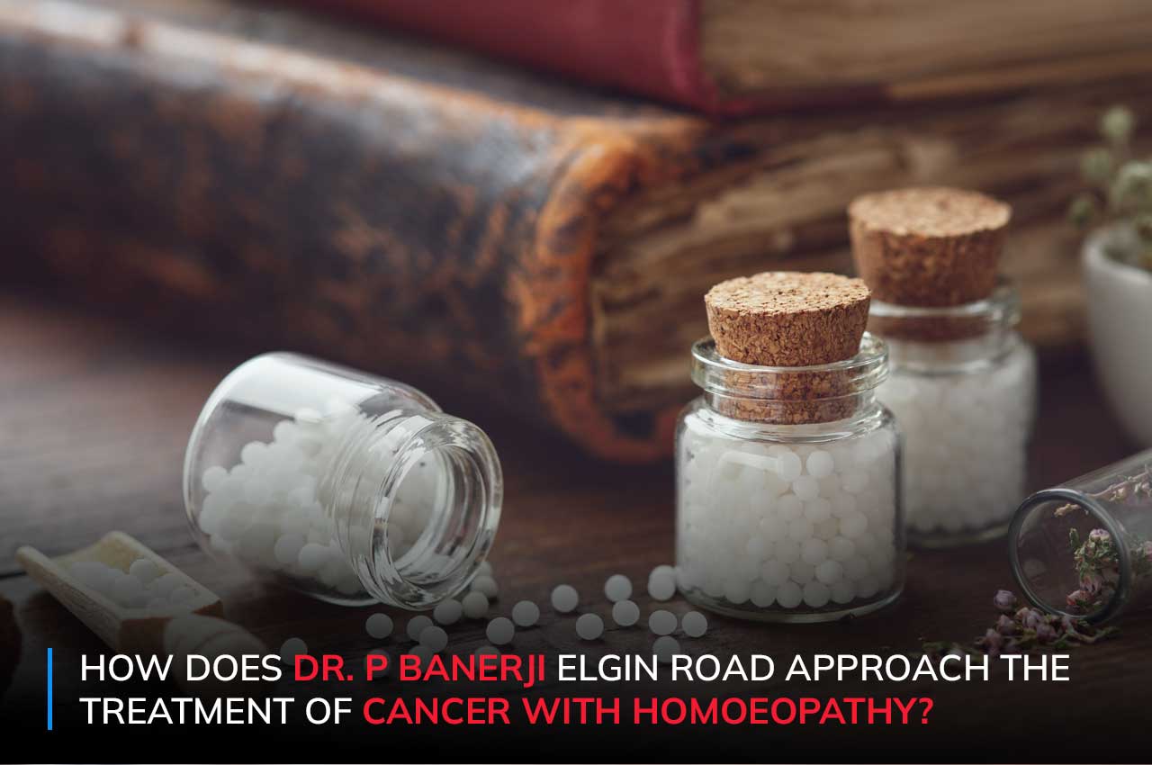 How does Dr. P Banerji Elgin Road approach the treatment of cancer with homoeopathy